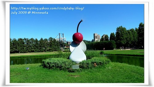 [2009 Monnesota] 湯匙與櫻桃~Minneapolis Sculpture Garden @兔兒毛毛姊妹花