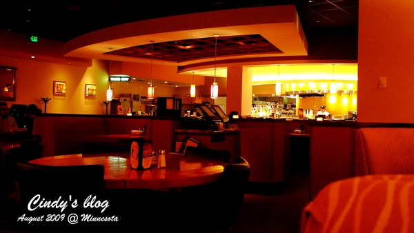[EAT@Minnesota] California Pizza Kitchen @兔兒毛毛姊妹花