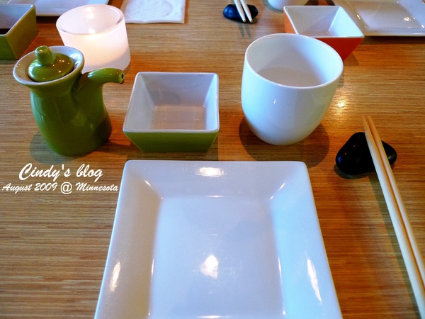[EAT@Minnesota] OBENTO-YA Japanese Bistro @兔兒毛毛姊妹花