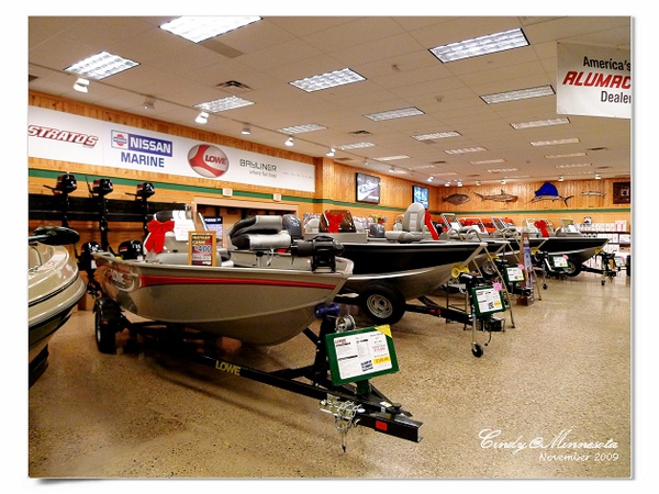 [2009 Minnesota] 打獵季節~Cabela&rsquo;s 獵具店賣什麼?? @兔兒毛毛姊妹花