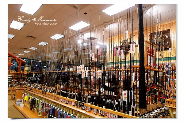 [2009 Minnesota] 打獵季節~Cabela&rsquo;s 獵具店賣什麼?? @兔兒毛毛姊妹花