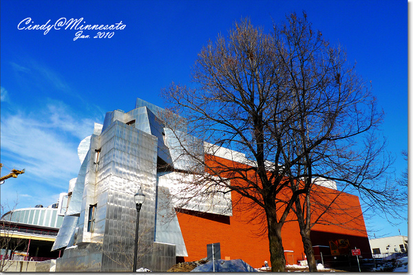 [2010 Minnesota] Frederick R Weisman Art Museum @兔兒毛毛姊妹花