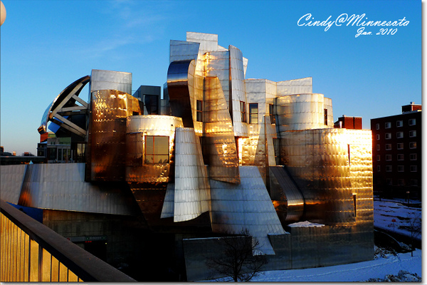 [2010 Minnesota] Frederick R Weisman Art Museum @兔兒毛毛姊妹花