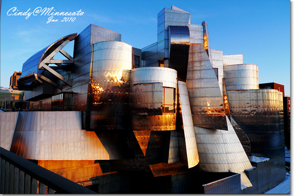 [2010 Minnesota] Frederick R Weisman Art Museum @兔兒毛毛姊妹花