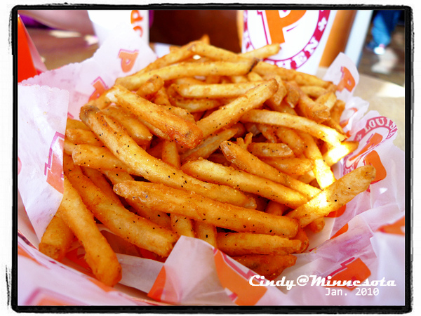 [EAT@TwinCity] 這不是肯德基!!這是更好吃的 Popeyes 炸雞~ @兔兒毛毛姊妹花