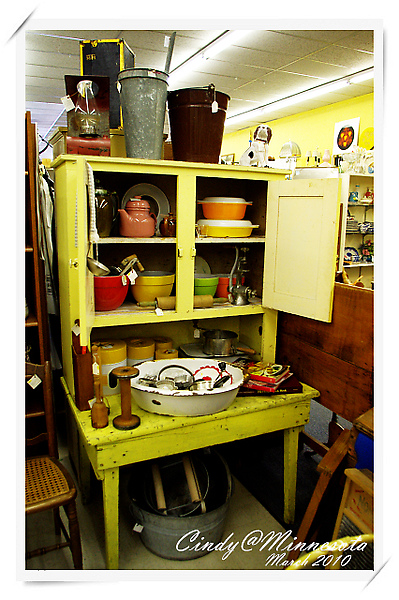 [2010 Minnesota] 逛逛 Downtown Hastings 的二手商店 @兔兒毛毛姊妹花