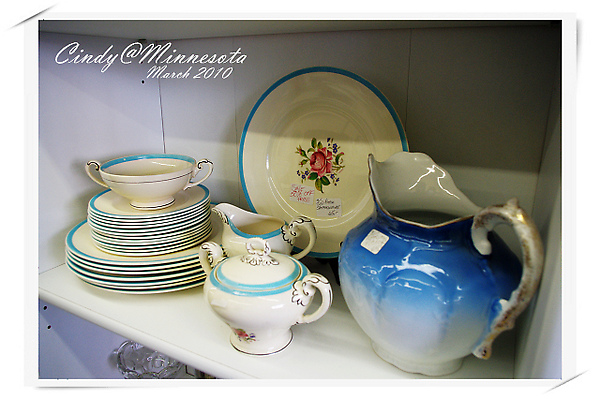 [2010 Minnesota] 逛逛 Downtown Hastings 的二手商店 @兔兒毛毛姊妹花