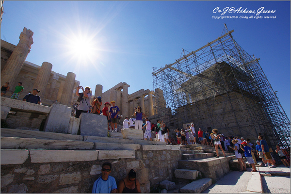 [2010 Greece] 。第一章。 登上衛城之丘，仰望千年神殿 @兔兒毛毛姊妹花