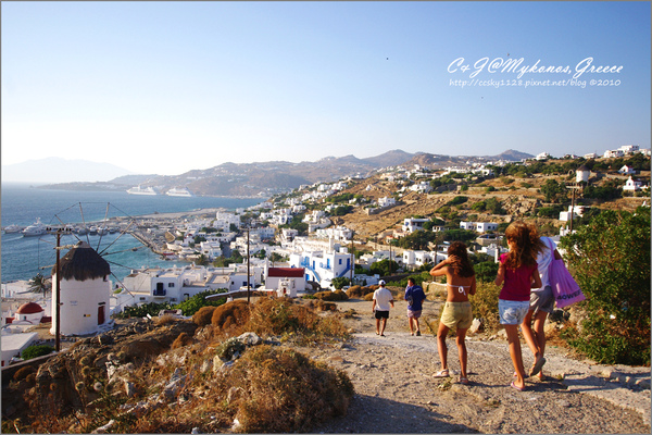 [2010 Greece] 。第八章。 Mykonos 的純白 Starbucks & 孤單的波尼風車 @兔兒毛毛姊妹花