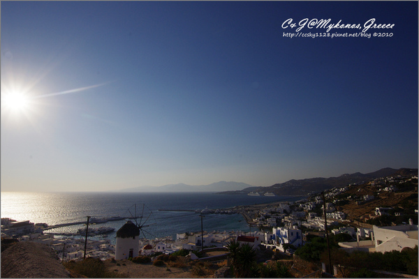 [2010 Greece] 。第八章。 Mykonos 的純白 Starbucks & 孤單的波尼風車 @兔兒毛毛姊妹花